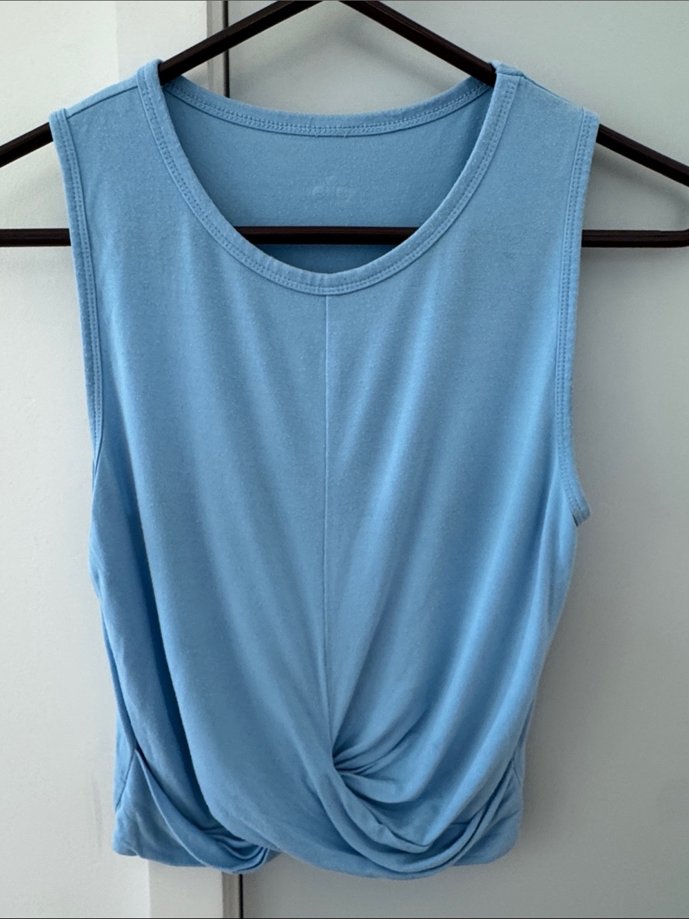 ALO Yoga Cover Tank Sky Blue Twist-Front Tank